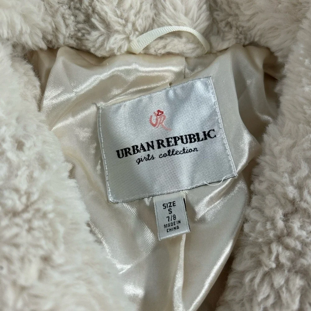 URBAN REPUBLIC Jacket Girls Size 7/8 Off White‎ Faux Fur Fuzzy Cozy Warm